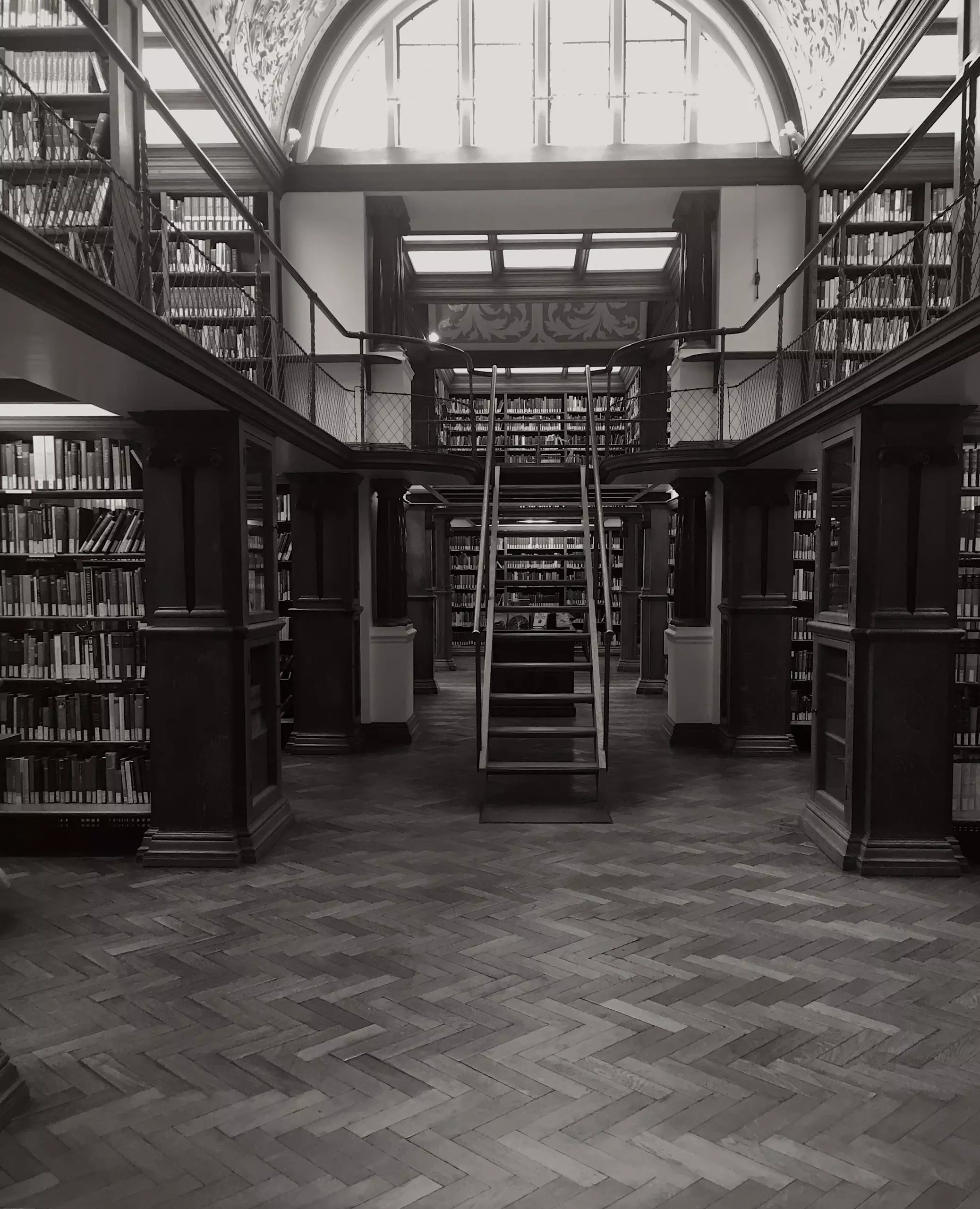 Photo of Newnham library, Cambridge